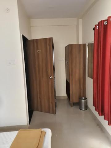Hotel Visau,Shirdi Extérieur photo