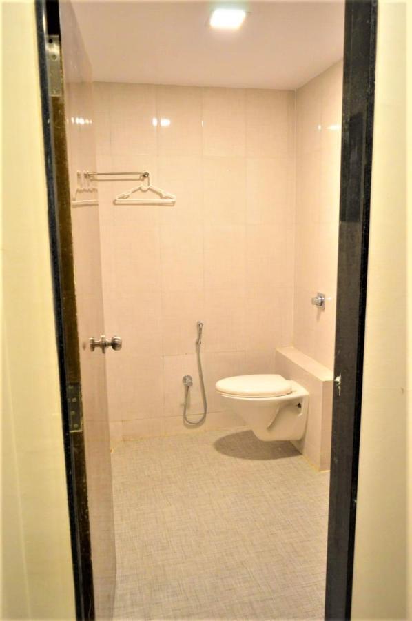 Hotel Visau,Shirdi Extérieur photo